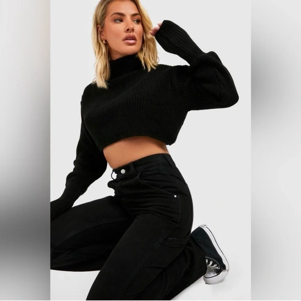 NWT BOOHOO Black Carpenter Jeans Straight Leg Size 4